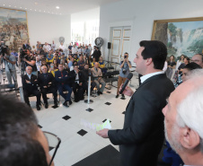 O Governo do Estado e os Correios firmam nesta segunda-feira (16) protocolo de intenções para a implantação do Balcão do Cidadão no Paraná