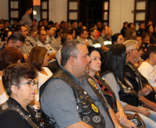 Palestras, blitzes educativas e uma megaoperação voltada à educação no trânsito em todo o Estado serão as principais ações da Polícia Militar durante a Semana Nacional de Trânsito. O evento que marcou a abertura das atividades aconteceu nesta quarta-feira (18), no Salão de Atos do Parque Barigui, em Curitiba, e contou com a participação de órgãos e entidades ligados ao trânsito.Foto: Divulgação/SESP