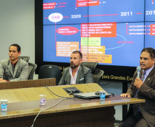 Coletiva de imprensa do secretário da Segurança Pública, coronel Rômulo Marinho Soares, acompanhado do Delegado Geral Adjunto Riad Braga Farhat  e do delegado Marcos Fernando da Silva Fontes, sobre a integração da base de dados entre Paraná, São Paulo e Brasília que permitiu a identificação de uma pessoa suspeita da morte da menina Raquel Genofre,  nesta quinta-feira (19). Curitiba, 19/04/2019 - Foto: Geraldo Bubniak/AEN