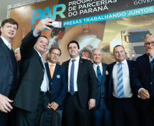 O Governo do Paraná iniciou nesta segunda-feira (23) o processo de Parcerias Público-Privadas (PPPs) com a formalização de três projetos