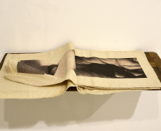 O projeto "Ero Ere: negras conexões", exposição que reúne trabalhos do coletivo homônimo formado por artistas visuais negras residentes em Curitiba: Claudia Lara, Eliana Brasil, Fernanda Castro, Kênia Coqueiro, Lana Furtado, Lourdes Duarte e Walkyria Novais no Museu de Arte Contemporânea do Paraná(MAC-PR).Curitiba, 26 de julho de 2019.Foto: Kraw Penas/SECC