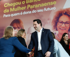 O governador Carlos Massa Ratinho Junior apresentou nesta terça-feira (24) o programa Banco da Mulher Paranaense, iniciativa do Governo do Estado para incentivar o empreendedorismo feminino em todos os setores econômicos, visando gerar mais emprego e renda no Estado.