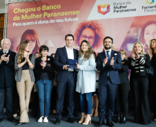 O governador Carlos Massa Ratinho Junior apresentou nesta terça-feira (24) o programa Banco da Mulher Paranaense, iniciativa do Governo do Estado para incentivar o empreendedorismo feminino em todos os setores econômicos, visando gerar mais emprego e renda no Estado.