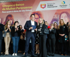 O governador Carlos Massa Ratinho Junior apresentou nesta terça-feira (24) o programa Banco da Mulher Paranaense, iniciativa do Governo do Estado para incentivar o empreendedorismo feminino em todos os setores econômicos, visando gerar mais emprego e renda no Estado.