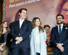 O governador Carlos Massa Ratinho Junior apresentou nesta terça-feira (24) o programa Banco da Mulher Paranaense, iniciativa do Governo do Estado para incentivar o empreendedorismo feminino em todos os setores econômicos, visando gerar mais emprego e renda no Estado.