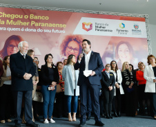 O governador Carlos Massa Ratinho Junior apresentou nesta terça-feira (24) o programa Banco da Mulher Paranaense, iniciativa do Governo do Estado para incentivar o empreendedorismo feminino em todos os setores econômicos, visando gerar mais emprego e renda no Estado.