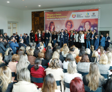 O governador Carlos Massa Ratinho Junior apresentou nesta terça-feira (24) o programa Banco da Mulher Paranaense, iniciativa do Governo do Estado para incentivar o empreendedorismo feminino em todos os setores econômicos, visando gerar mais emprego e renda no Estado.