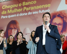 O governador Carlos Massa Ratinho Junior apresentou nesta terça-feira (24) o programa Banco da Mulher Paranaense, iniciativa do Governo do Estado para incentivar o empreendedorismo feminino em todos os setores econômicos, visando gerar mais emprego e renda no Estado.