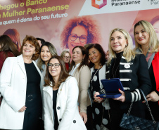 O governador Carlos Massa Ratinho Junior apresentou nesta terça-feira (24) o programa Banco da Mulher Paranaense, iniciativa do Governo do Estado para incentivar o empreendedorismo feminino em todos os setores econômicos, visando gerar mais emprego e renda no Estado.