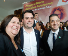O governador Carlos Massa Ratinho Junior apresentou nesta terça-feira (24) o programa Banco da Mulher Paranaense, iniciativa do Governo do Estado para incentivar o empreendedorismo feminino em todos os setores econômicos, visando gerar mais emprego e renda no Estado.