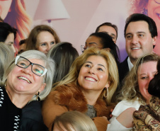 O governador Carlos Massa Ratinho Junior apresentou nesta terça-feira (24) o programa Banco da Mulher Paranaense, iniciativa do Governo do Estado para incentivar o empreendedorismo feminino em todos os setores econômicos, visando gerar mais emprego e renda no Estado.