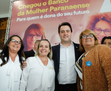 O governador Carlos Massa Ratinho Junior apresentou nesta terça-feira (24) o programa Banco da Mulher Paranaense, iniciativa do Governo do Estado para incentivar o empreendedorismo feminino em todos os setores econômicos, visando gerar mais emprego e renda no Estado.