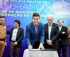 O Governo do Paraná deu início nesta quarta-feira (25) ao processo de implantação do Colégio da Polícia Militar de Pato Branco, que vai ocupar a estrutura do atual Colégio Estadual La Salle