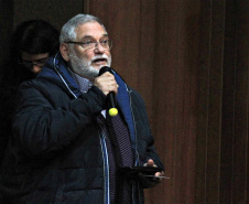 O secretário estadual do Desenvolvimento Urbano e de Obras Públicas, João Carlos Ortega, falou nesta quarta-feira (25) no Fórum “Regiões Metropolitanas do Paraná”, no Auditório do Simepar, sobre o trabalho realizado no Paraná e as perspectivas do Planejamento Regional Integrado e, ainda, as polêmicas sobre as oito regiões metropolitanas do Paraná. 