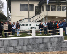 Servidores prestes a se aposentar no Departamento de Estradas de Rodagem (DER) tiveram a oportunidade nunca antes dada pela administração estadual. Eles e todos que trabalham nas unidades do Paraná participaram da primeira fase da implantação do Programa de Integração e Compliance, desenvolvido pela Controladoria-Geral do Estado, que consiste em entrevistas para mapeamento de riscos ao serviço público. Foto: Divulgação/CGE
