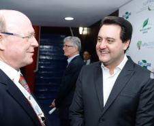 O governador Carlos Massa Ratinho Junior participou nesta segunda-feira (30), em Curitiba, da abertura do Congresso Mundial da União Internacional de Organizações de Pesquisa Florestal (IUFRO, da sigla em inglês). Esta é a 25ª edição do evento e a primeira vez que acontece na América Latina, reunindo cerca de 3,2 mil pesquisadores, de 114 países.