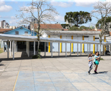 Obras de melhoria no Colégio Estadual Júlia Wanderley no Batel em Curitiba. 30/09/2019  -  Foto: Geraldo Bubniak/AEN