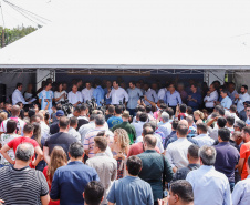 Londrina e outros sete municípios do Norte do Paraná terão R$ 29,8 milhões para fazer investimentos em escolas, ruas, centro cultural e compra de equipamentos. O governador Carlos Massa Ratinho Junior esteve nesta quinta-feira (03) em Londrina, onde recebeu os prefeitos e autorizou as licitações e homologações dos projetos.