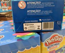 O Instituto de Pesos e Medidas do Paraná (Ipem-PR) alerta sobre os cuidados necessários na compra de presentes para o Dia das Crianças. É necessário verificar se os produtos seguem algumas normas para garantir a segurança e a saúde dos pequenos.Foto: Divulgação/IPEM