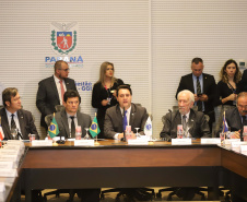O governador Carlos Massa Ratinho Junior e o ministro da Justiça Sergio Moro, participaram da Encontro do Conselho Nacional de Secretários de Estado da Justiça, Cidadania, Direitos Humanos e Administração Penitenciária. Participaram: os secretários: de Segurança Pública, cel. Romulo Marinho Soares; entre outros.Curitiba, 04-10-19.Foto: Arnaldo Alves / AEN.