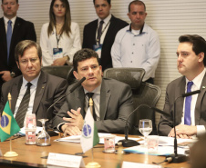 O governador Carlos Massa Ratinho Junior e o ministro da Justiça Sergio Moro, participaram da Encontro do Conselho Nacional de Secretários de Estado da Justiça, Cidadania, Direitos Humanos e Administração Penitenciária. Participaram: os secretários: de Segurança Pública, cel. Romulo Marinho Soares; entre outros.Curitiba, 04-10-19.Foto: Arnaldo Alves / AEN.