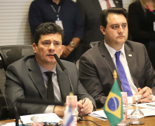 O governador Carlos Massa Ratinho Junior e o ministro da Justiça Sergio Moro, participaram da Encontro do Conselho Nacional de Secretários de Estado da Justiça, Cidadania, Direitos Humanos e Administração Penitenciária. Participaram: os secretários: de Segurança Pública, cel. Romulo Marinho Soares; entre outros.Curitiba, 04-10-19.Foto: Arnaldo Alves / AEN.