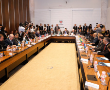 O governador Carlos Massa Ratinho Junior abriu nesta sexta-feira (04) a reunião do Conselho Nacional dos Secretários de Estado da Justiça, da Cidadania, Direitos Humanos e Administração Penitenciária (Consej), realizada no Palácio Iguaçu, em Curitiba. 