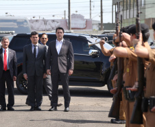 O governador Carlos Massa Ratinho Junior e o ministro da Justiça e Segurança Pública, Sergio Moro, visitam a Base da Força Nacional de Segurança Pública, em São José dos Pinhais. Foto: José Fernando Ogura/AEN