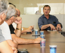 O Conselho da Autoridade Portuária de Antonina retomou, nesta sexta-feira (4), as reuniões periódicas que discutem temas envolvendo o porto, empresas do setor e o crescimento da cidade. Os encontros não aconteciam há quase dois anos e a partir de agora deverão ser trimestrais.Foto: Claudio Neves/Portos do Paraná
