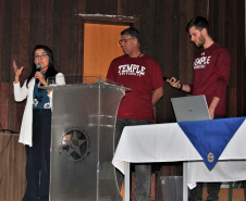 58 professores intercambistas da Secretaria de Estado da Educação e do Esporte participaram nesta segunda (7) e terça-feira (8), em Curitiba, do I Encontro Estadual de Capacitação de Professores no Exterior – Estados Unidos e Canadá, organizado pelo Departamento de Desenvolvimento Curricular da secretaria. Foto: Divulgação/SEED
