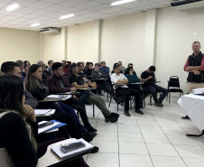 O Instituto Emater e a União Nacional das Cooperativas da Agricultura Familiar e Economia Solidária (Unicafes) estão capacitando cerca de 160 dirigentes de pequenas cooperativas de produção para que elas avancem na profissionalização e gestão de suas instituições, com o objetivo de melhorar e ampliar o atendimento ao associado.Foto: Divulgação/SEAB