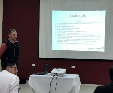 O Instituto Emater e a União Nacional das Cooperativas da Agricultura Familiar e Economia Solidária (Unicafes) estão capacitando cerca de 160 dirigentes de pequenas cooperativas de produção para que elas avancem na profissionalização e gestão de suas instituições, com o objetivo de melhorar e ampliar o atendimento ao associado.Foto: Divulgação/SEAB