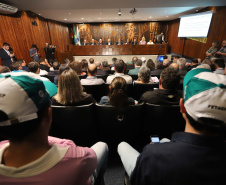 O secretário de Agricultura e Abastecimento Norberto Ortigara, participa da Audiência Pública que trata da incorporação da Emater, CPRA, Codapar e do Iapar, na Assembleia Legislativa.Curitiba, 09-10-19.Foto: Arnaldo Alves / AEN.