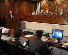 O secretário de Agricultura e Abastecimento Norberto Ortigara, participa da Audiência Pública que trata da incorporação da Emater, CPRA, Codapar e do Iapar, na Assembleia Legislativa.Curitiba, 09-10-19.Foto: Arnaldo Alves / AEN.