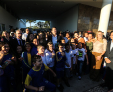 O governador Carlos Massa Ratinho Junior lança nesta quarta-feira (09) o projeto Cinema na Praça, que beneficiará cidades com até dez mil habitantes que não têm cinemas de rua ou em centros comerciais, no Palácio Iguaçu, em Curitiba.  09/10/2019 - Foto: Geraldo Bubniak/AEN