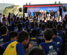 O governador Carlos Massa Ratinho Junior lança nesta quarta-feira (09) o projeto Cinema na Praça, que beneficiará cidades com até dez mil habitantes que não têm cinemas de rua ou em centros comerciais, no Palácio Iguaçu, em Curitiba.  09/10/2019 - Foto: Geraldo Bubniak/AEN