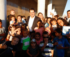 O governador Carlos Massa Ratinho Junior lança nesta quarta-feira (09) o projeto Cinema na Praça, que beneficiará cidades com até dez mil habitantes que não têm cinemas de rua ou em centros comerciais, no Palácio Iguaçu, em Curitiba.  09/10/2019 