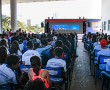 O governador Carlos Massa Ratinho Junior lança nesta quarta-feira (09) o projeto Cinema na Praça, que beneficiará cidades com até dez mil habitantes que não têm cinemas de rua ou em centros comerciais, no Palácio Iguaçu, em Curitiba. 09/10/2019
