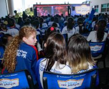 O governador Carlos Massa Ratinho Junior lança nesta quarta-feira (09) o projeto Cinema na Praça, que beneficiará cidades com até dez mil habitantes que não têm cinemas de rua ou em centros comerciais, no Palácio Iguaçu, em Curitiba. 09/10/2019
