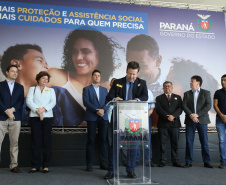 O Governo do Estado vai fortalecer a estrutura de assistência social de 164 municípios paranaenses, com o repasse de R$ 19 milhões para aprimoramento de Centros de Referência de Assistência Social (Cras) e de Centros de Referência Especializado de Assistência Social (Creas), além da concessão de benefícios eventuais