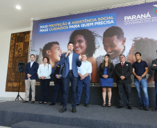 O Governo do Estado vai fortalecer a estrutura de assistência social de 164 municípios paranaenses, com o repasse de R$ 19 milhões para aprimoramento de Centros de Referência de Assistência Social (Cras) e de Centros de Referência Especializado de Assistência Social (Creas), além da concessão de benefícios eventuais