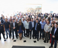 O Governo do Estado vai fortalecer a estrutura de assistência social de 164 municípios paranaenses, com o repasse de R$ 19 milhões para aprimoramento de Centros de Referência de Assistência Social (Cras) e de Centros de Referência Especializado de Assistência Social (Creas), além da concessão de benefícios eventuais
