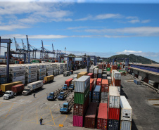 O governador Carlos Massa Ratinho Júnior inaugura nesta quinta-feira (10) , o viaduto da BR-277 e as obras de ampliação do Terminal de Contêineres de Paranaguá (TCP).Paranaguá, 09/10/2019 -  Foto: Geraldo Bubniak/AEN
