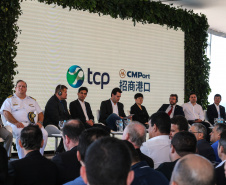 O governador Carlos Massa Ratinho Júnior inaugura nesta quinta-feira (10) , o viaduto da BR-277 e as obras de ampliação do Terminal de Contêineres de Paranaguá (TCP).Paranaguá, 09/10/2019 -  Foto: Geraldo Bubniak/AEN