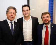 O Paraná passou a ter o maior terminal portuário em movimentação de contêineres do País