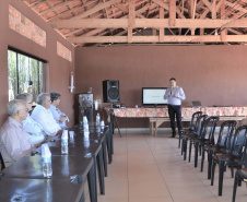 Um novo empreendimento de fruticultura, que recebe investimentos de R$ 26 milhões e está sendo instalado em Santo Antonio do Paraíso, no Norte Pioneiro, deverá impactar a economia da região. O empreendimento Vila Puree é integrado com produtores, que vão produzir oito tipos de frutas para extração da polpa. A renda que será gerada no campo está estimada em R$ 3,2 milhões por ano agrícola. Foto:Divulgação/SEAB