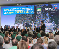 O governador Carlos Massa Ratinho Junior e a ministra da Agricultura, Pecuária e Abastecimento, Tereza Cristina, anunciam nesta terça-feira (15),  no Palácio Iguaçu, em Curitiba, a suspensão das campanhas de vacinação contra febre aftosa em rebanhos bovinos e de bufalinos no Paraná.  Curitiba, 14/10/2019 - Foto: Geraldo Bubniak/AEN