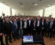 O governador Carlos Massa Ratinho Junior e a ministra da Agricultura, Pecuária e Abastecimento, Tereza Cristina, anunciam nesta terça-feira (15),  no Palácio Iguaçu, em Curitiba, a suspensão das campanhas de vacinação contra febre aftosa em rebanhos bovinos e de bufalinos no Paraná.  Curitiba, 14/10/2019 - Foto: Geraldo Bubniak/AEN