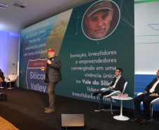 Como um investidor Anjo e organizações que trabalham com aceleração de startups selecionam projetos para apoiar? A questão foi tema do debate que encerrou o primeiro dia da Semana Paraná Inovador, na noite de terça-feira (15), no Palácio Iguaçu