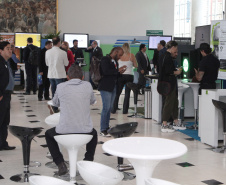 Como um investidor Anjo e organizações que trabalham com aceleração de startups selecionam projetos para apoiar? A questão foi tema do debate que encerrou o primeiro dia da Semana Paraná Inovador, na noite de terça-feira (15), no Palácio Iguaçu